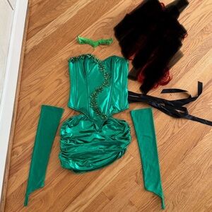 Poison ivy costume Halloween costume